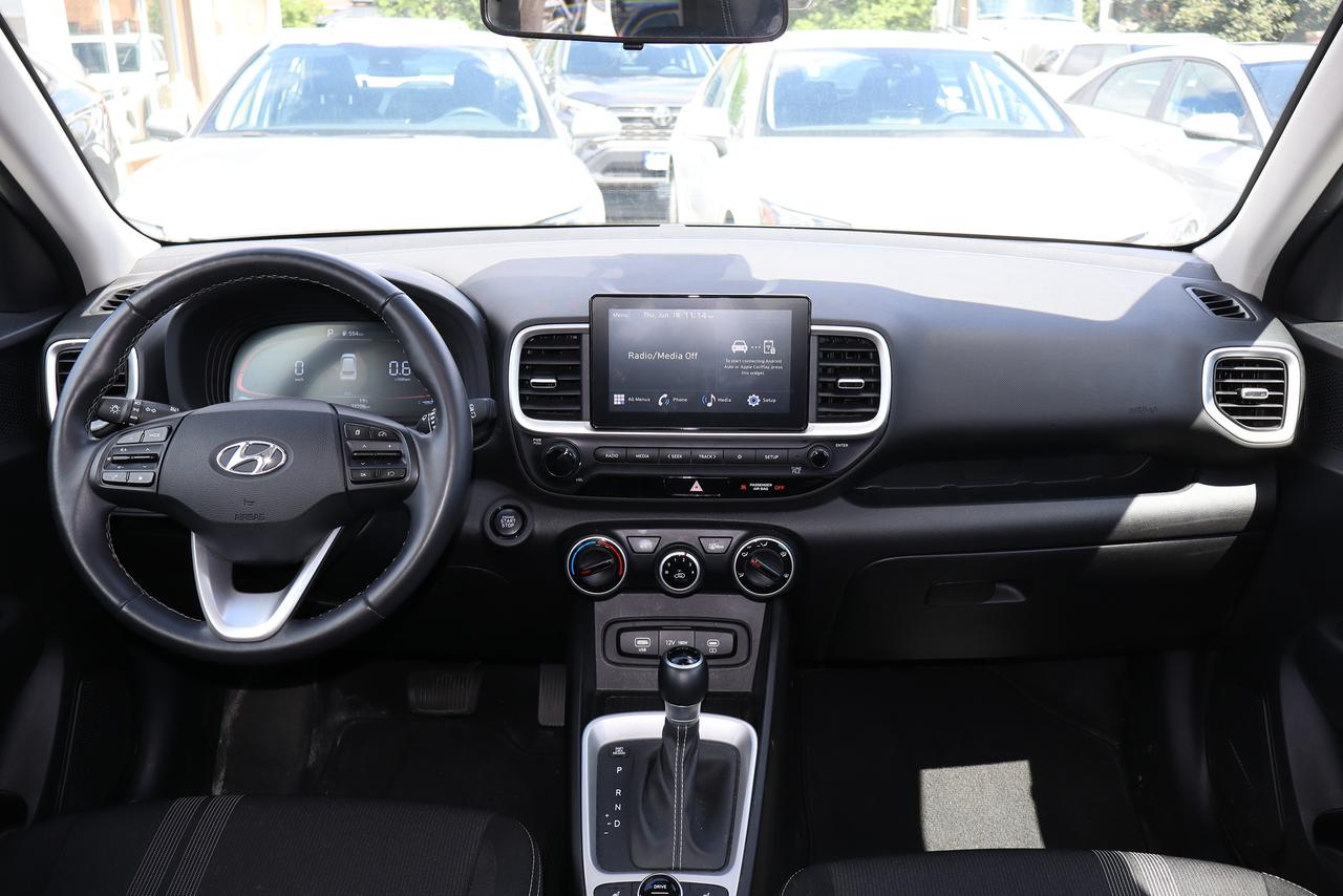 2025 Hyundai Venue PREFERRED Photo