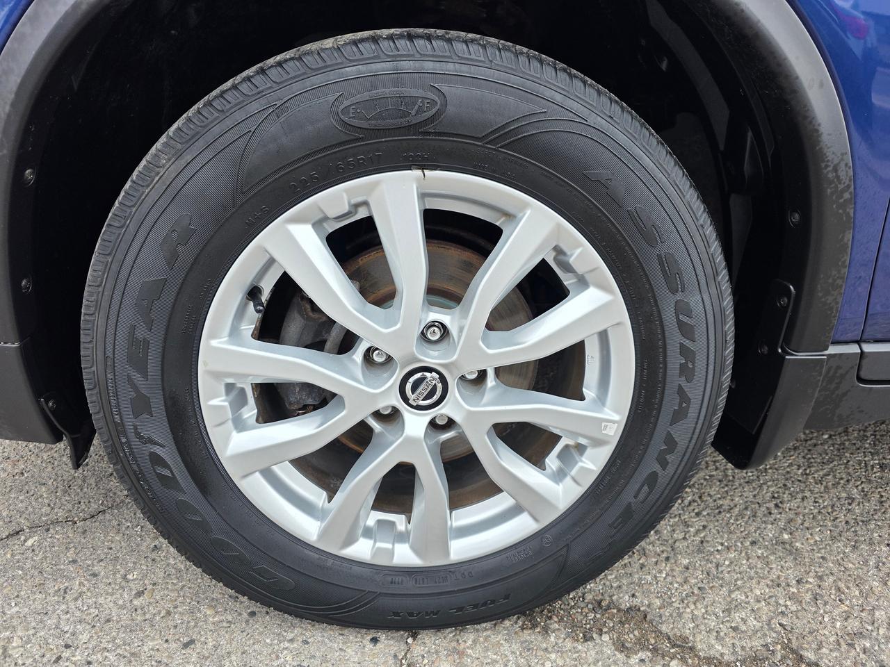 2019 Nissan Rogue SV AWD Photo