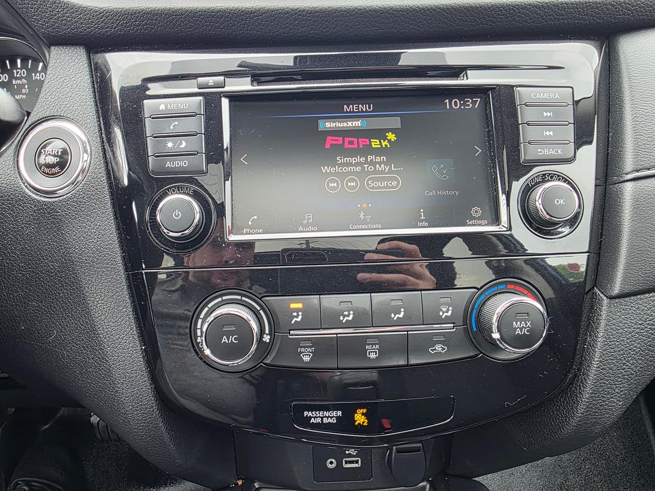 2019 Nissan Rogue SV AWD Photo