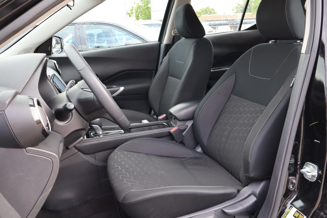 2025 Nissan Kicks SV FWD Photo