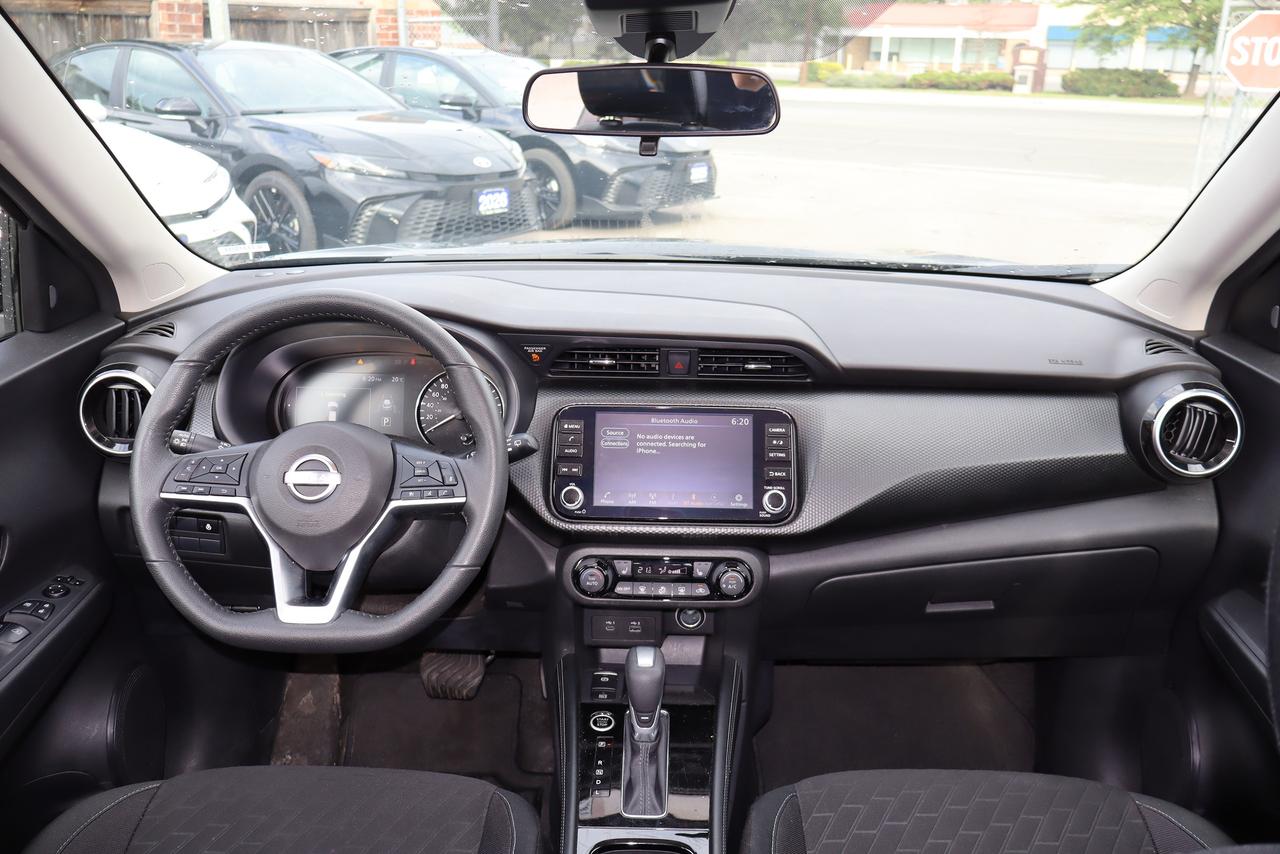 2025 Nissan Kicks SV FWD Photo