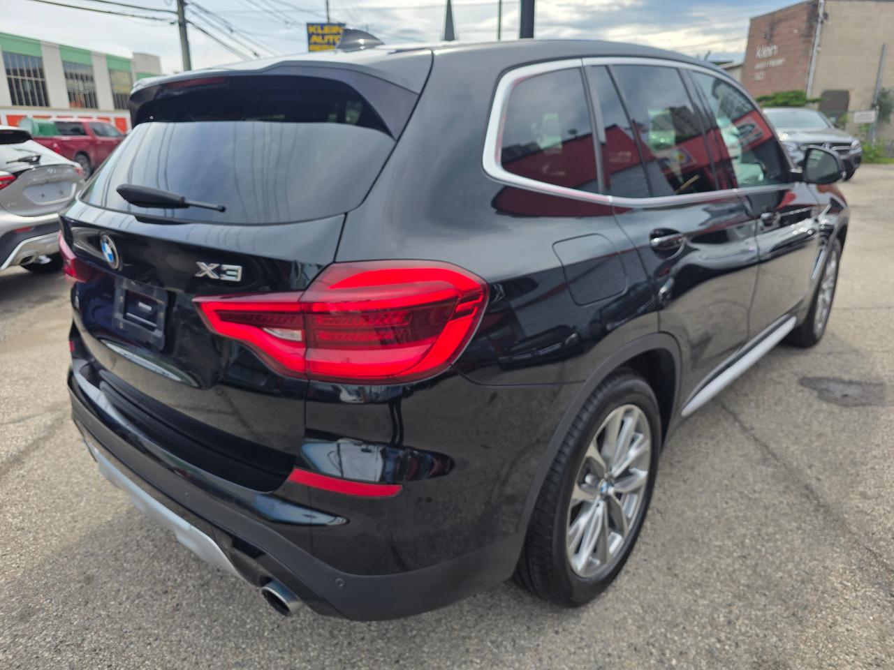2018 BMW X3 xDrive30i Photo