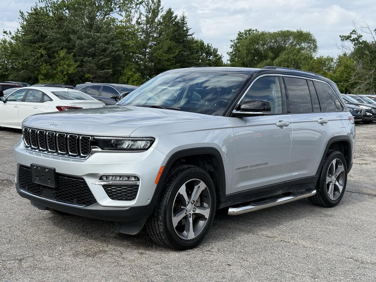 2023 Jeep Grand Cherokee LIMITED 4X4 Photo