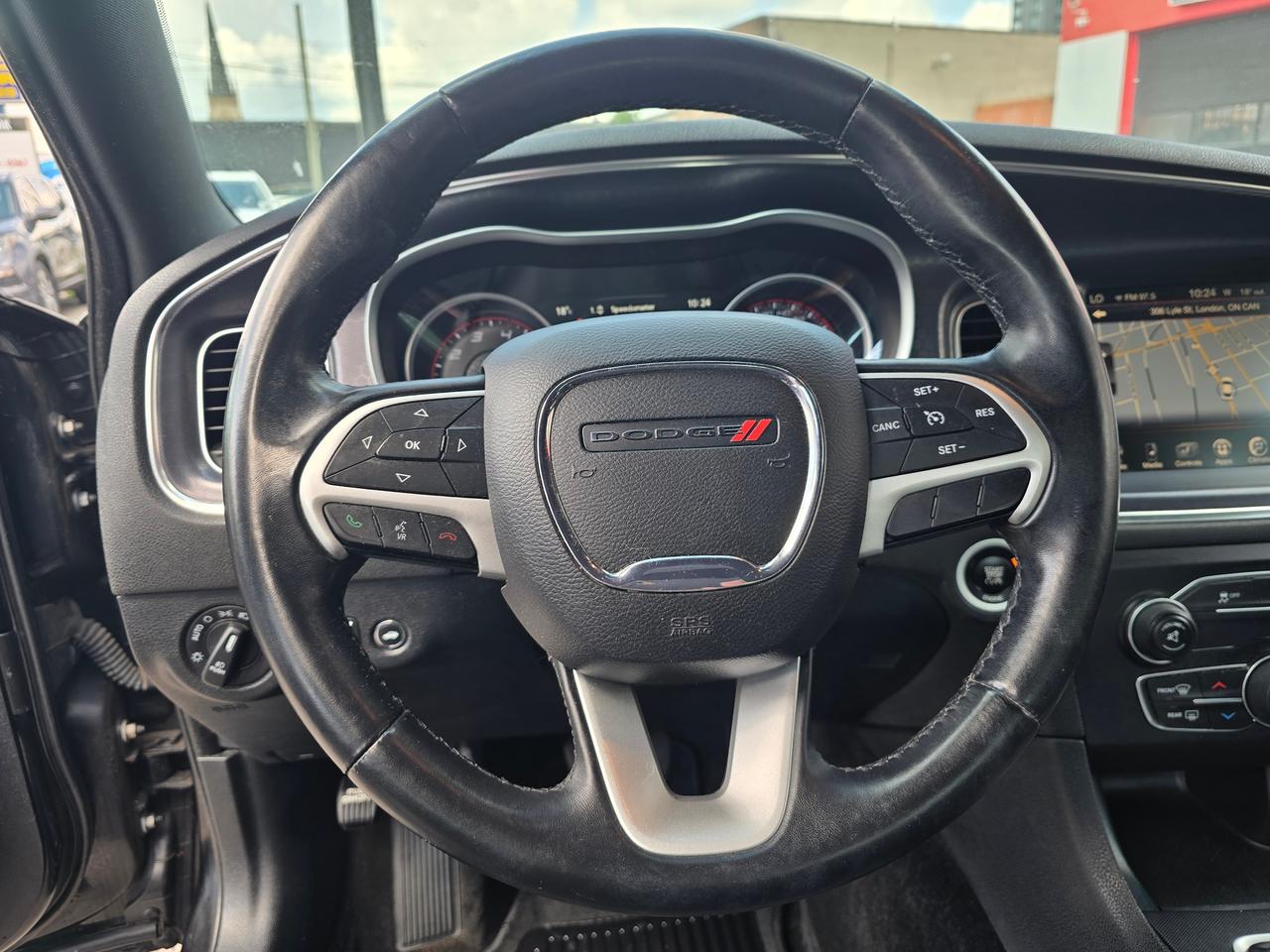 2016 Dodge Charger SXT Photo