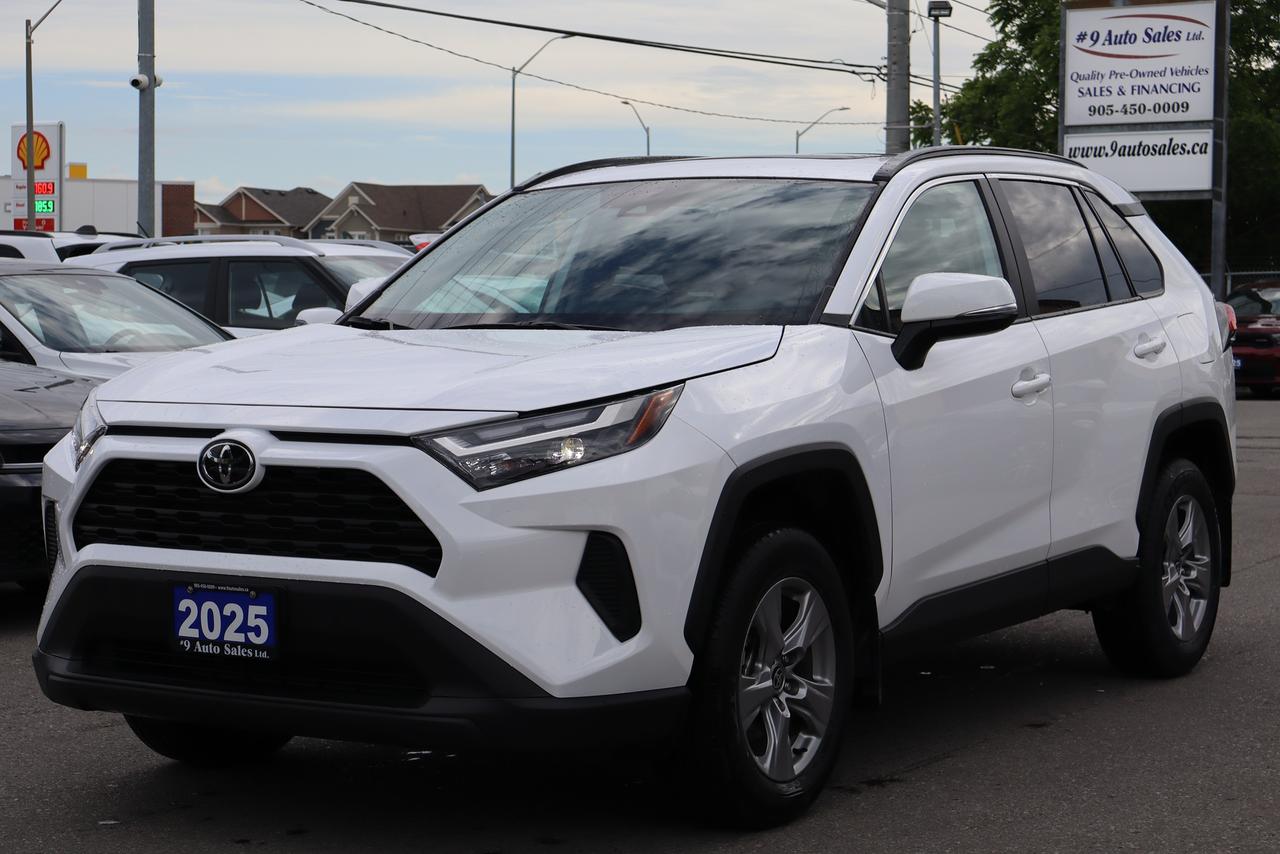 2025 Toyota RAV4 XLE AWD Photo
