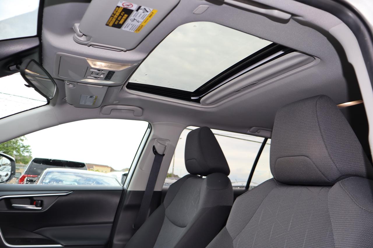 2025 Toyota RAV4 XLE AWD Photo