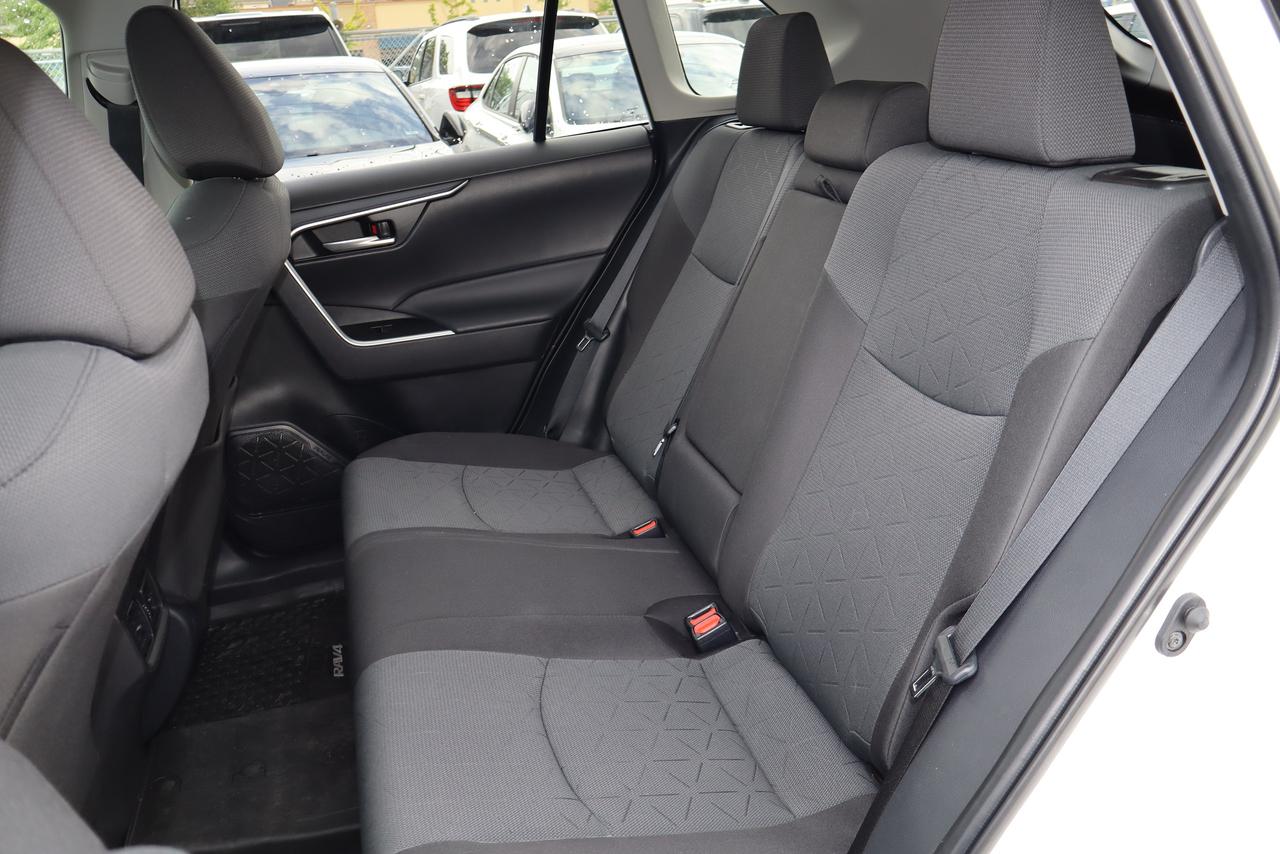 2025 Toyota RAV4 XLE AWD Photo