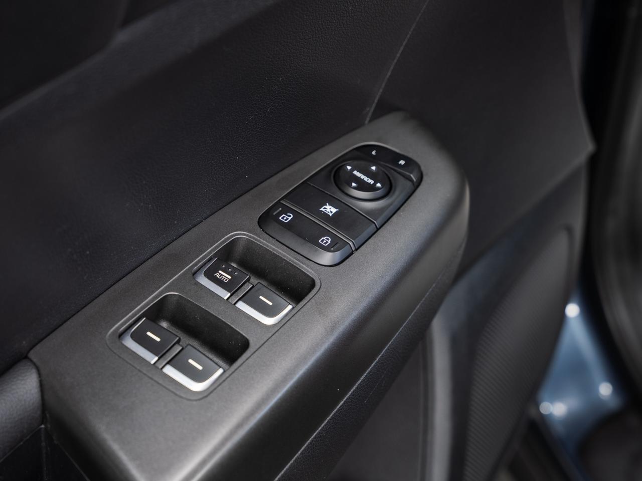 2020 Kia Sportage EX S AWD | Panoroof | BSM | Heated Seats | CarPlay