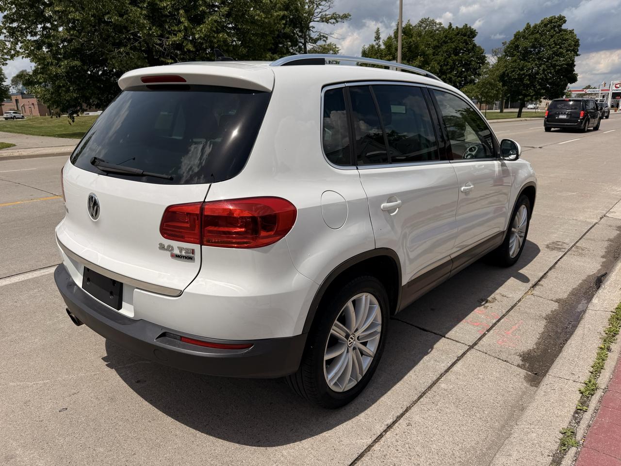 2017 Volkswagen Tiguan 4MOTION 4dr Comfortline Photo