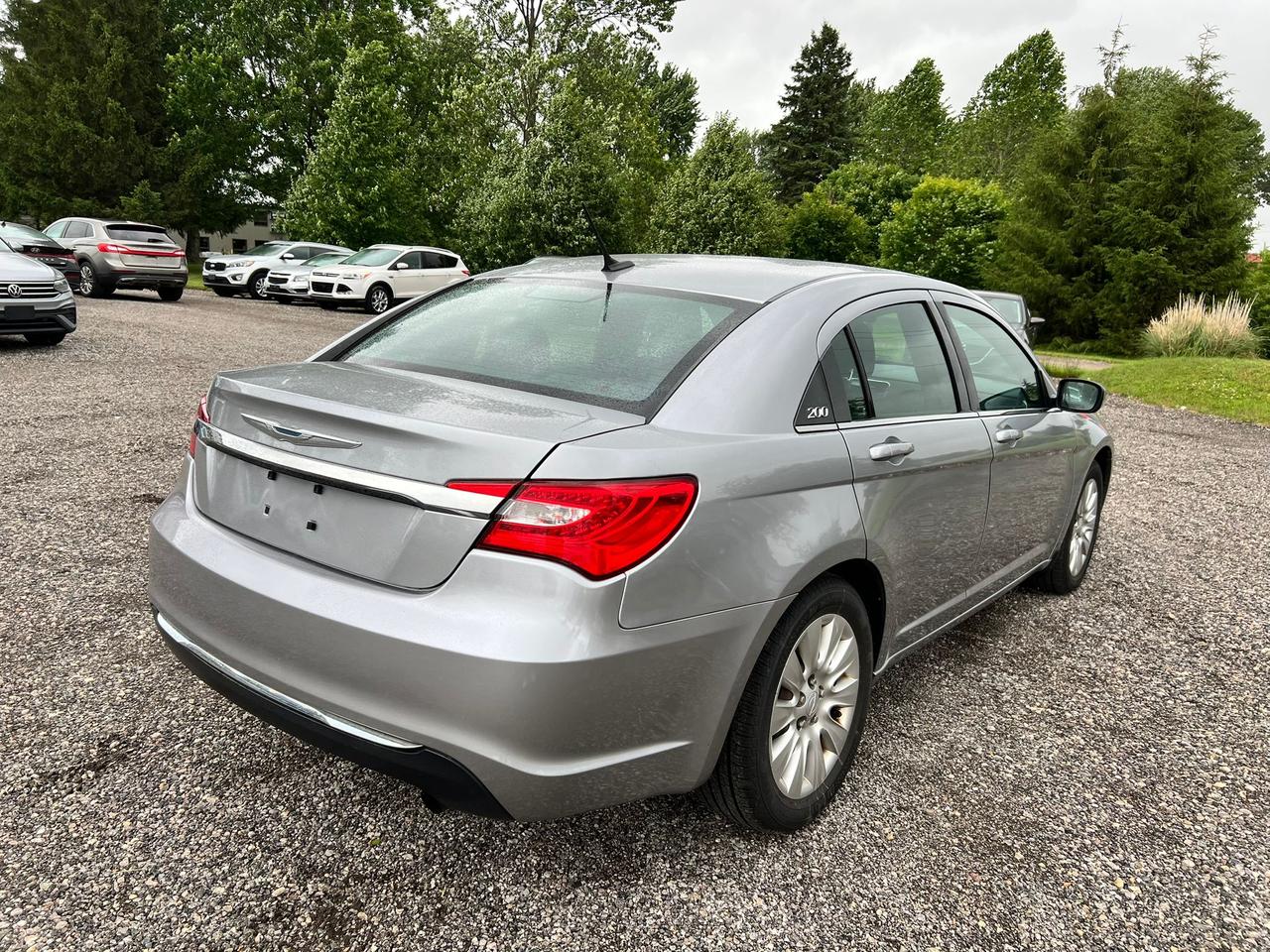 2013 Chrysler 200 4dr Sdn LX CERTIFIED Photo