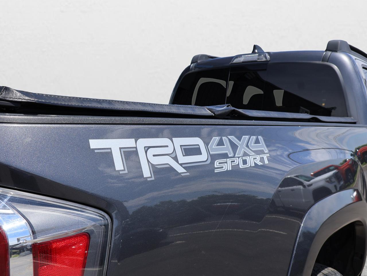 2021 Toyota Tacoma V6 TRD-LONG 4WD CERTIFIED *ACCIDENT FREE* CAMERA NAV BLUETOOTH LEATHER HEATED SEATS CRUISE ALLOYS Photo