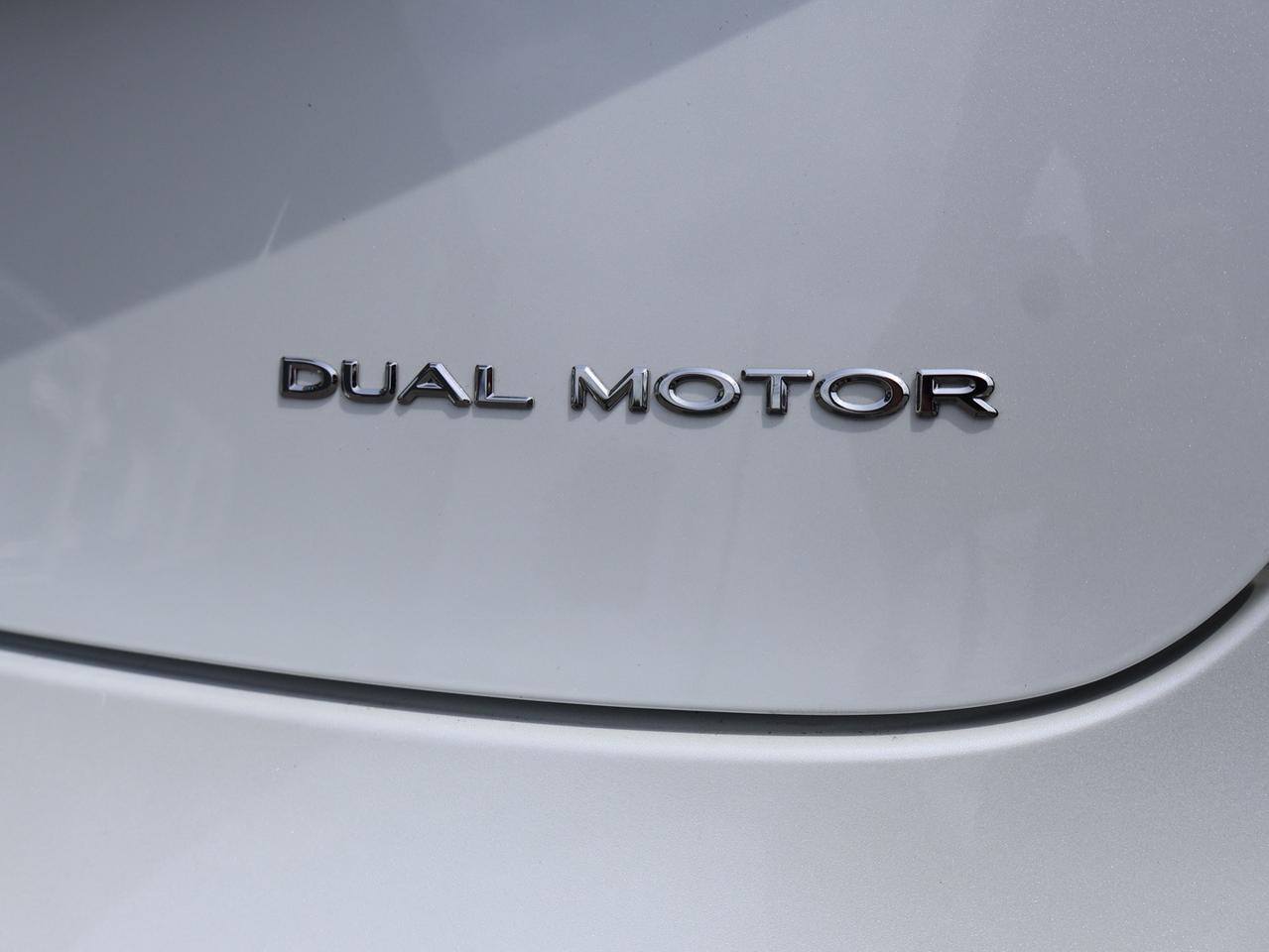 2020 Tesla Model 3 LONG RANGE AWD CERTIFIED *ACCIDENT FREE* CAMERA NAV BLUETOOTH LEATHER HEATED SEATS PANO ROOF CRUISE ALLOYS Photo