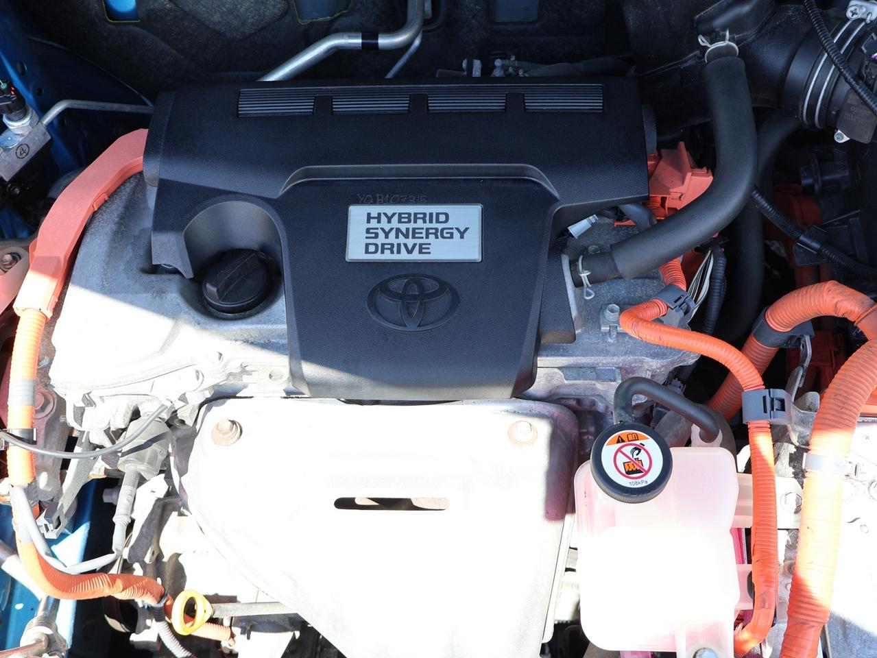 2018 Toyota RAV4 Hybrid SE AWD CERTIFIED *ACCIDENT FREE* CAMERA NAV BLUETOOTH LEATHER HEATED SEATS SUNROOF CRUISE ALLOYS Photo