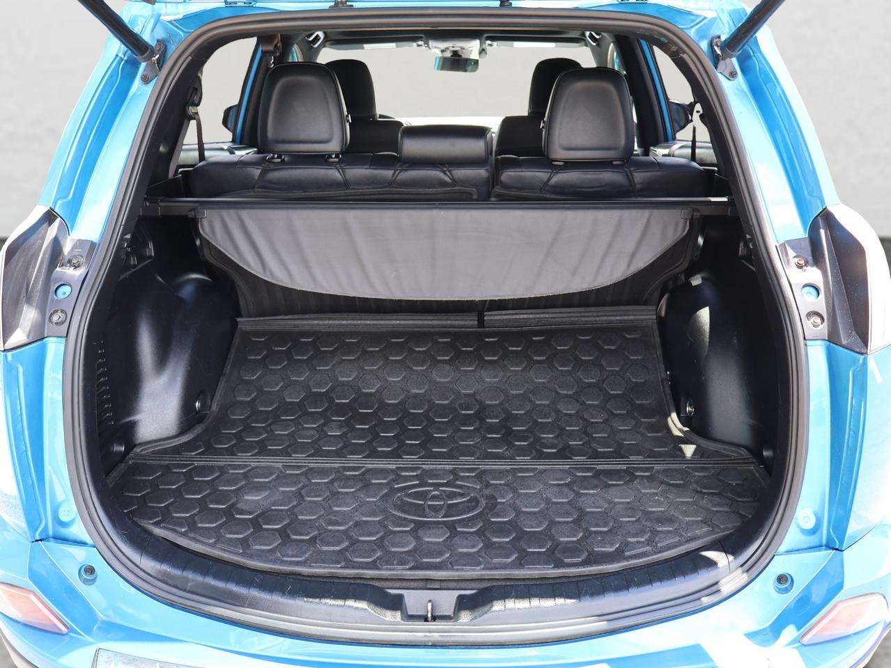 2018 Toyota RAV4 Hybrid SE AWD CERTIFIED *ACCIDENT FREE* CAMERA NAV BLUETOOTH LEATHER HEATED SEATS SUNROOF CRUISE ALLOYS Photo