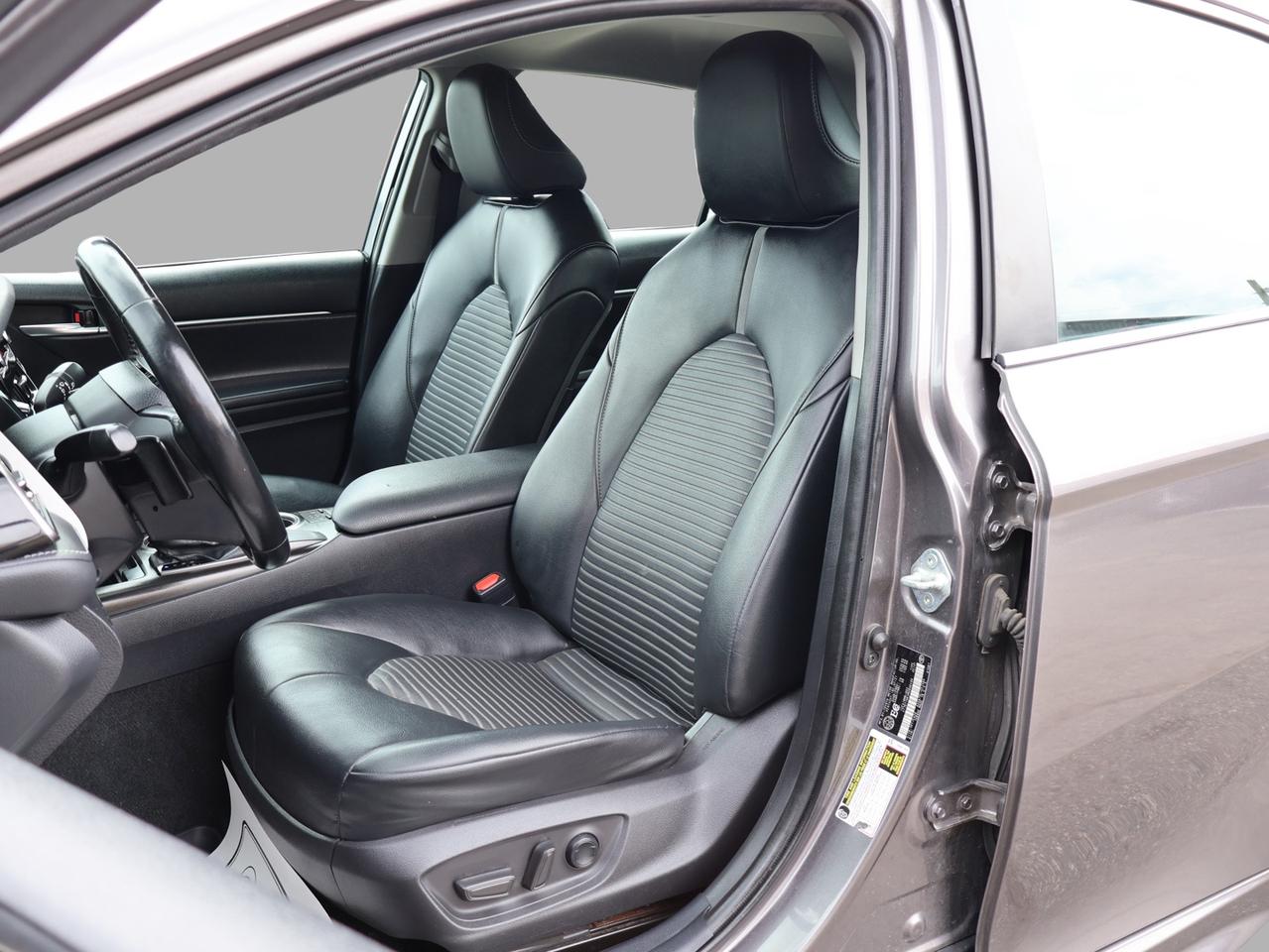 2021 Toyota Camry SE CERTIFIED CAMERA BLUETOOTH LEATHER HEATED SEATS CRUISE ALLOYS Photo