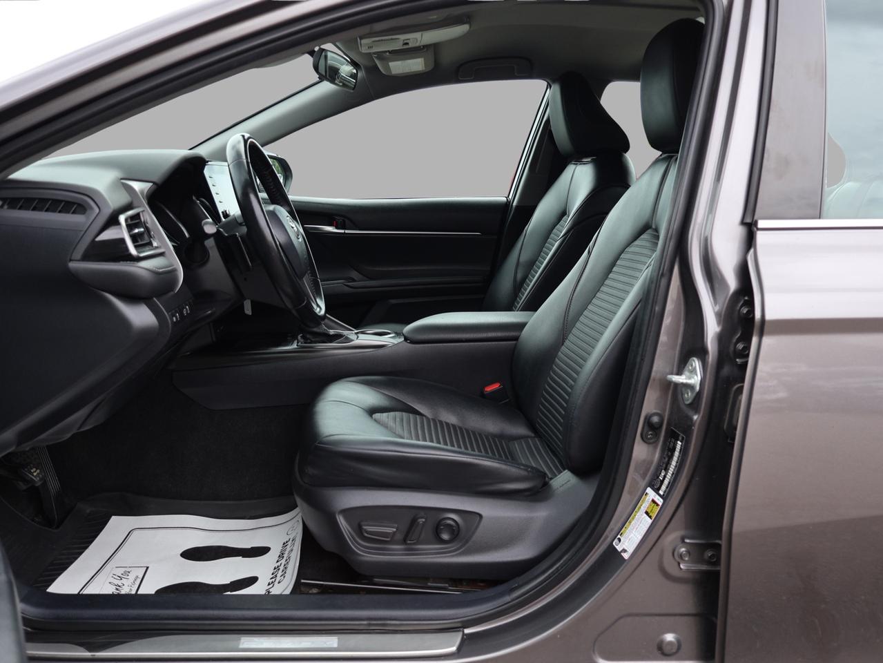 2021 Toyota Camry SE CERTIFIED CAMERA BLUETOOTH LEATHER HEATED SEATS CRUISE ALLOYS Photo