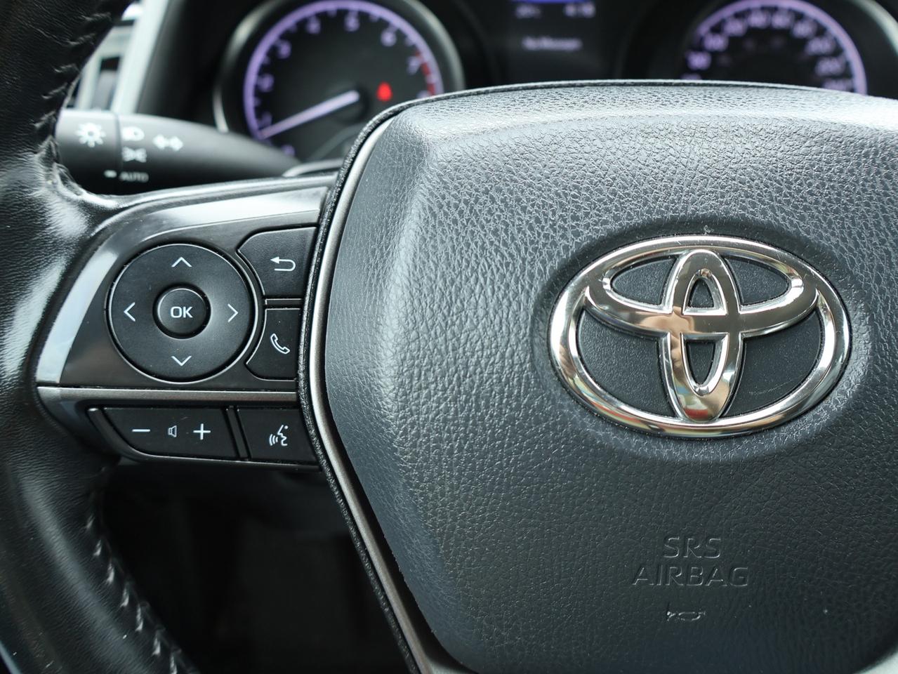 2021 Toyota Camry SE CERTIFIED CAMERA BLUETOOTH LEATHER HEATED SEATS CRUISE ALLOYS Photo