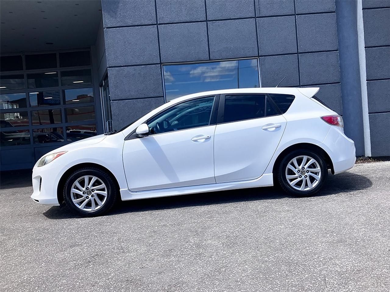 2013 Mazda MAZDA3 i Touring SKYACTIV-G|MANUAL|BLUETOOTH|ALLOYS Photo