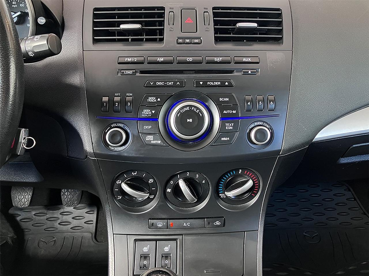 2013 Mazda MAZDA3 i Touring SKYACTIV-G|MANUAL|BLUETOOTH|ALLOYS Photo