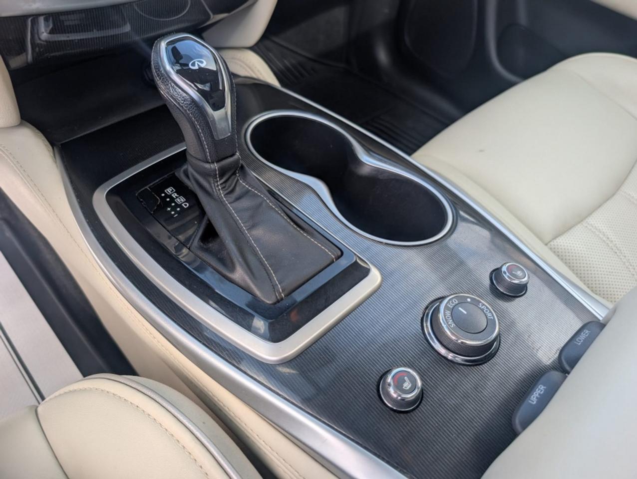 2019 Infiniti QX60 PURE /7 PASSENGER /NAVI /SUNROOF/ REAR CAM - Photo #17