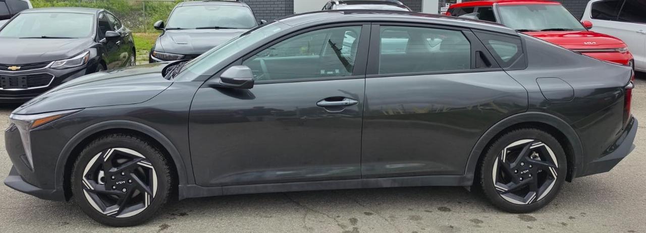 2025 Kia K4 EX / NO ACCIDENTS / ONE OWNER / HTD SEATS / AUTO Photo