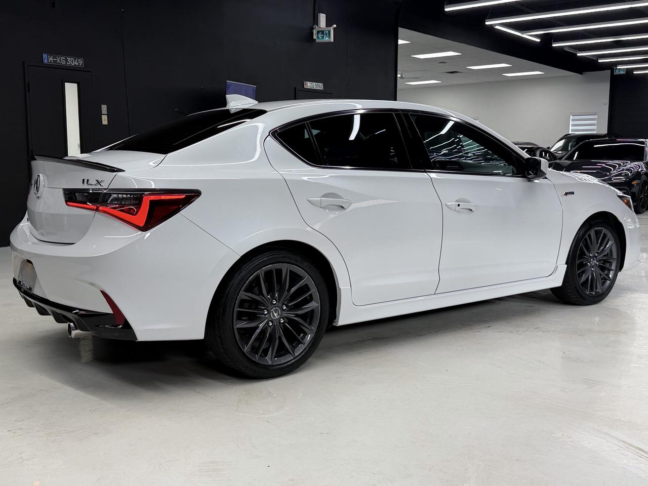 2019 Acura ILX A-SPEC|PREMIUM|RED INT.|LKA|ACC|BSM|SUNROOF| Photo