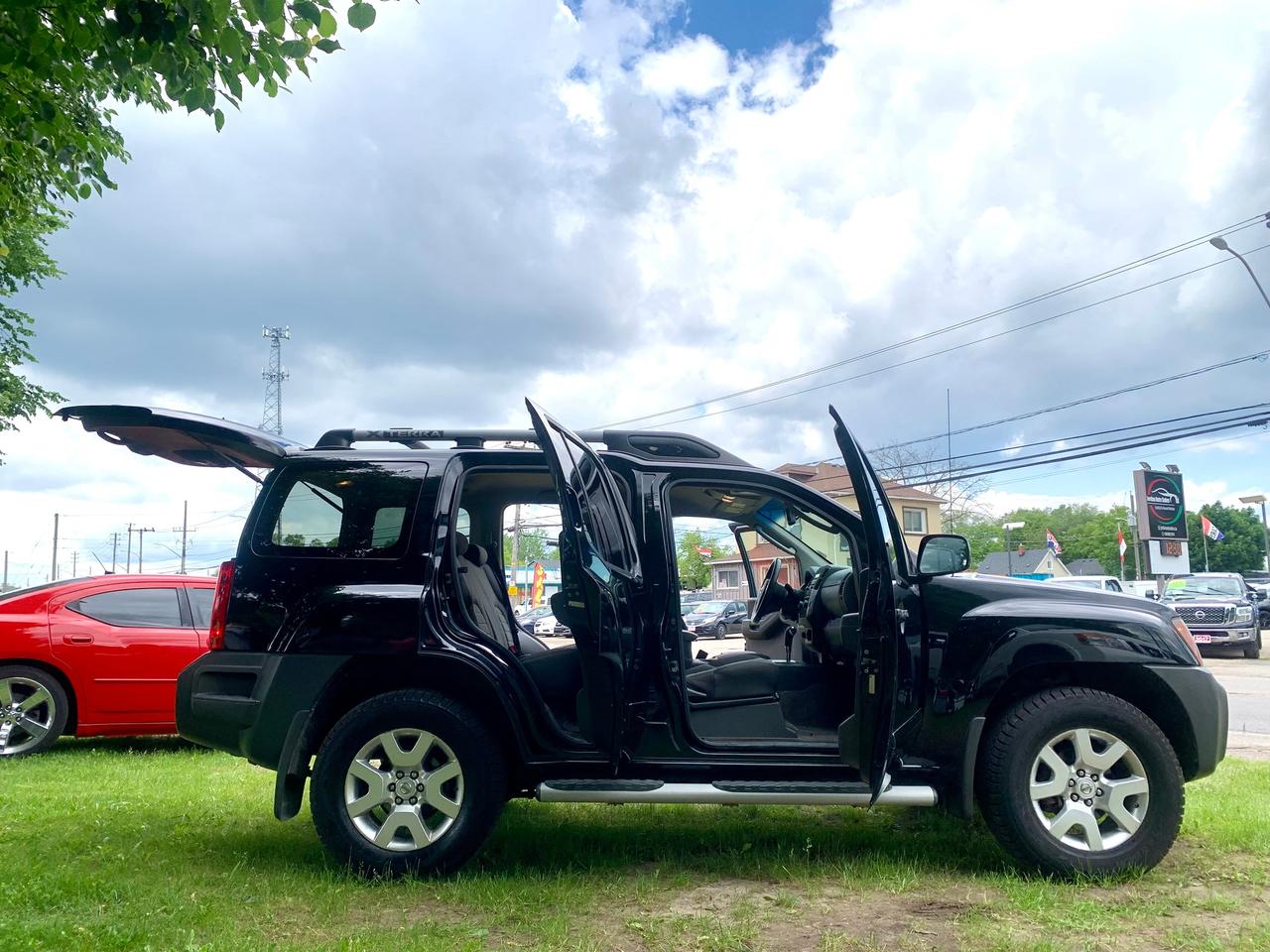 2011 Nissan Xterra 1 OWNER NO ACCIDENTS CERTIFIED Photo