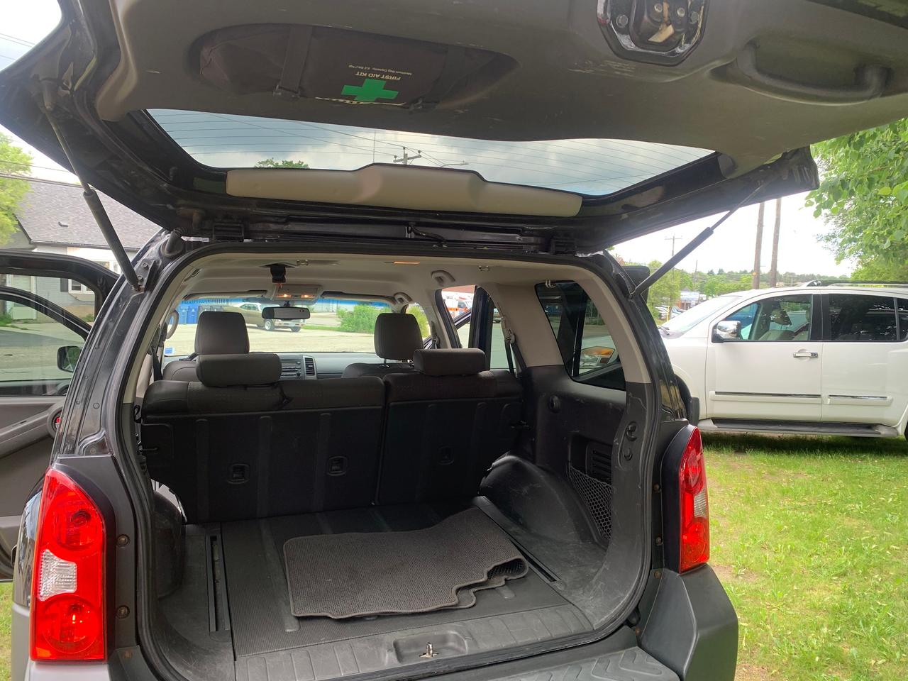 2011 Nissan Xterra 1 OWNER NO ACCIDENTS CERTIFIED Photo