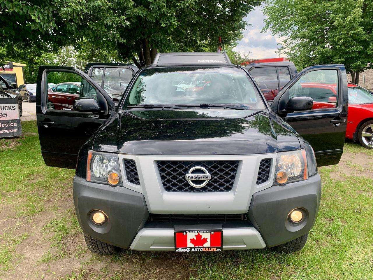 2011 Nissan Xterra 1 OWNER NO ACCIDENTS CERTIFIED Photo