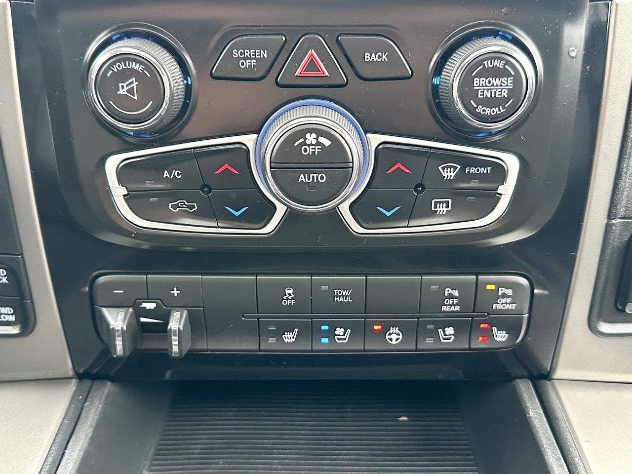 2014 RAM 1500 SPORT Photo