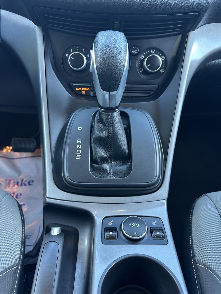 2016 Ford Escape SE Photo