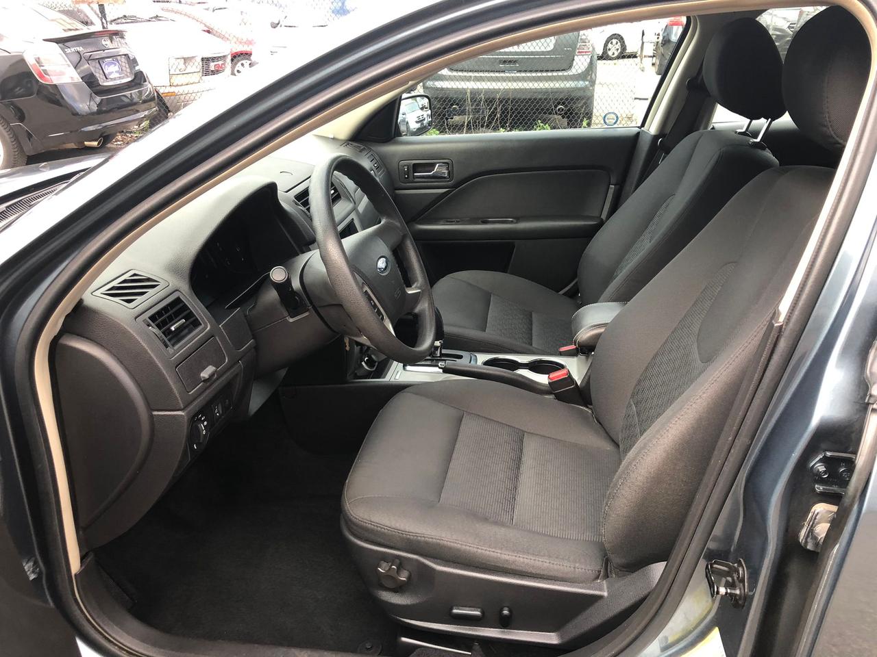 2012 Ford Fusion SE, COMES CERTIFIED WITH 3 YRS WARRANTY INCLUDED Photo