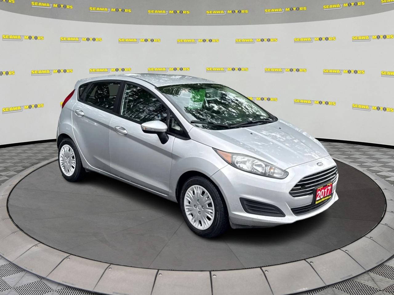 2017 Ford Fiesta SE - Photo #1