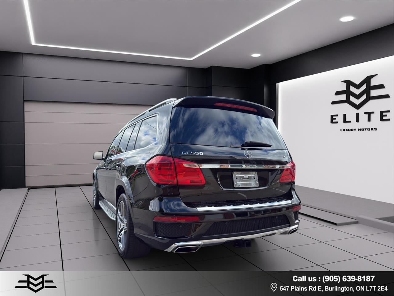 2015 Mercedes-Benz GL-Class GL 550 4MATIC AMG PKG - ONE OWNER - NAVI !!! Photo