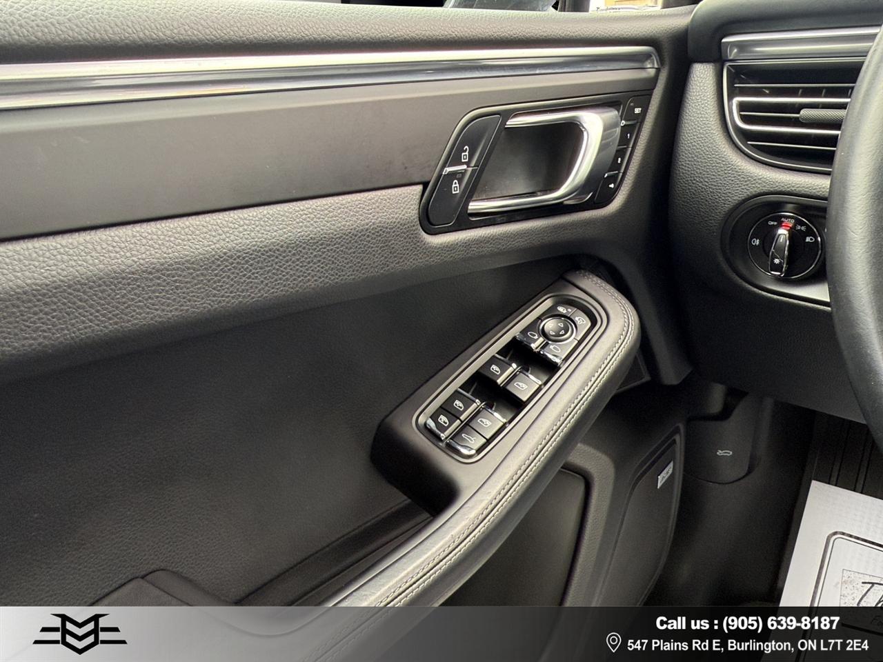 2021 Porsche Macan AWD - Navigation - Leather - Sunroof !! Photo