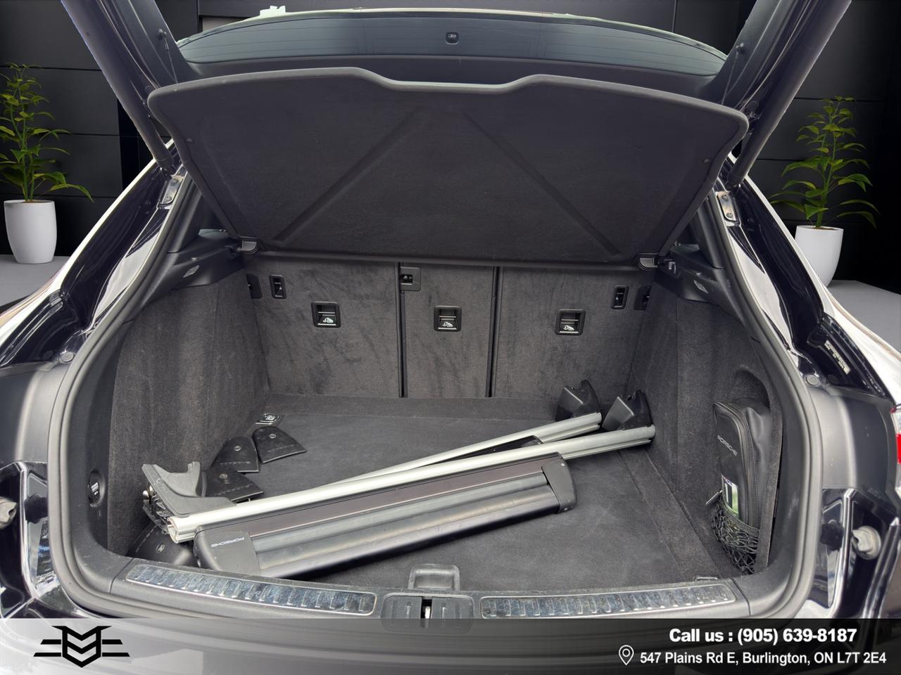 2021 Porsche Macan AWD - Navigation - Leather - Sunroof !! Photo