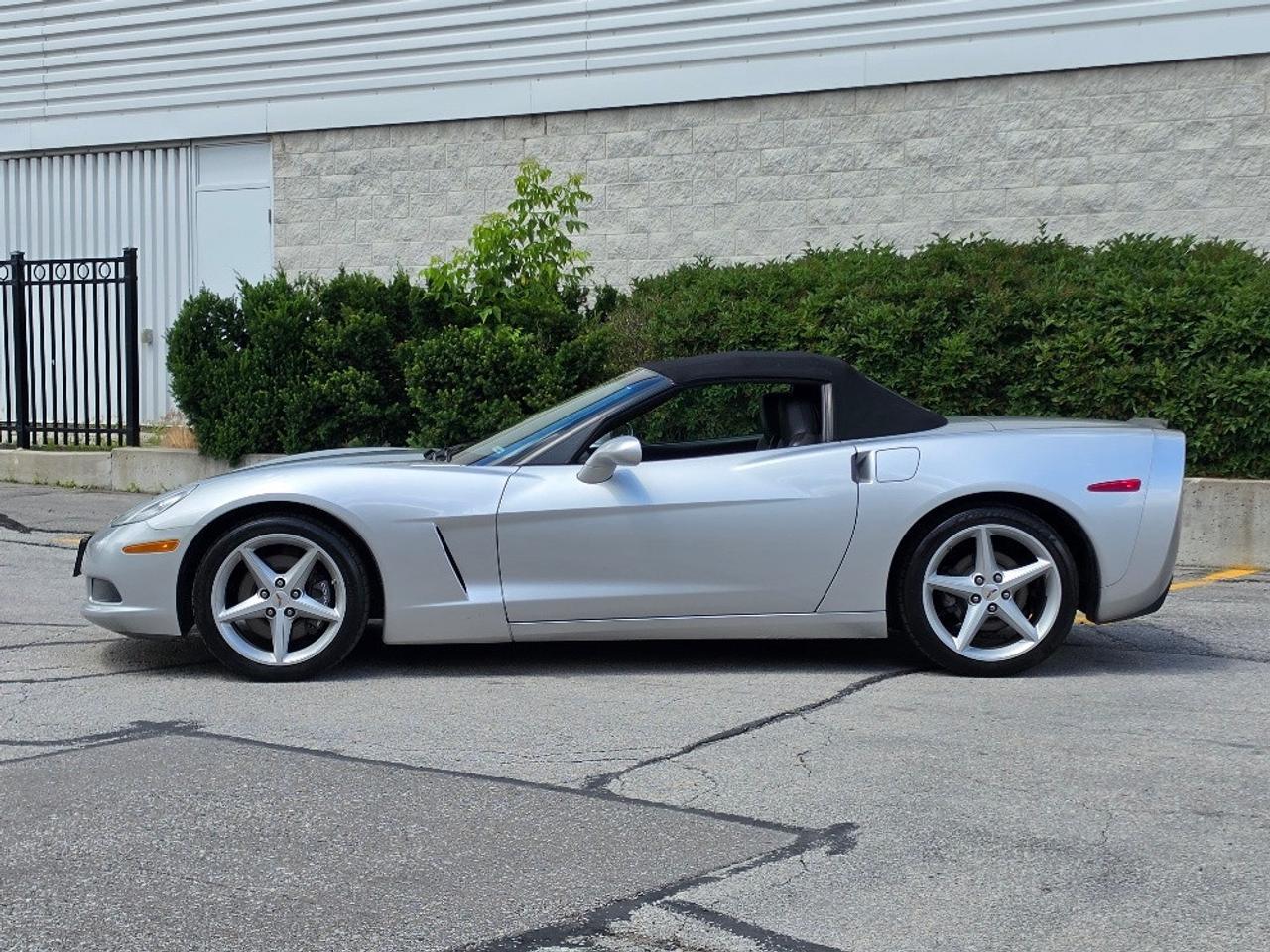 2013 Chevrolet Corvette CONVERTIBLE-ALL STOCK-CLEAN CARFAX-CERTIFIED Photo