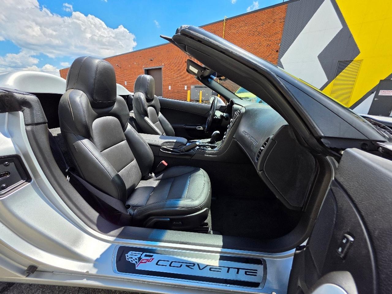 2013 Chevrolet Corvette CONVERTIBLE-ALL STOCK-CLEAN CARFAX-CERTIFIED Photo