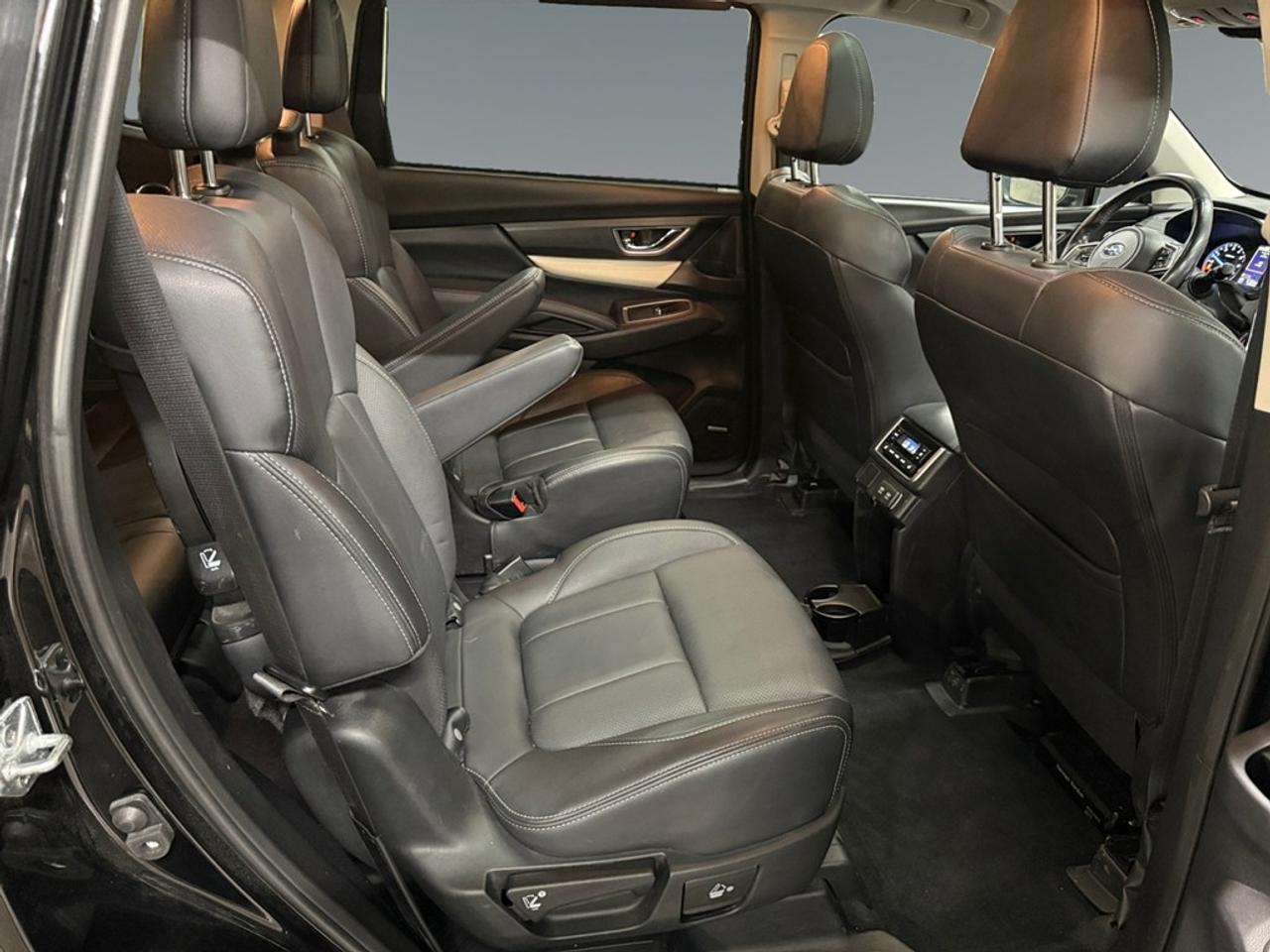 2021 Subaru ASCENT Limited AWD 7-Passenger Photo