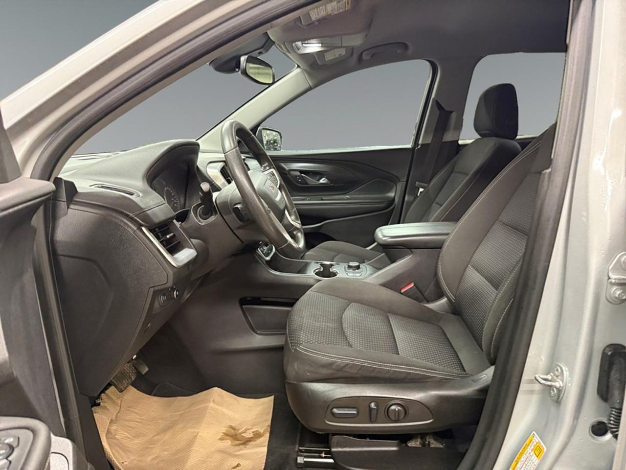 2022 GMC Terrain AWD 4DR SLE Photo