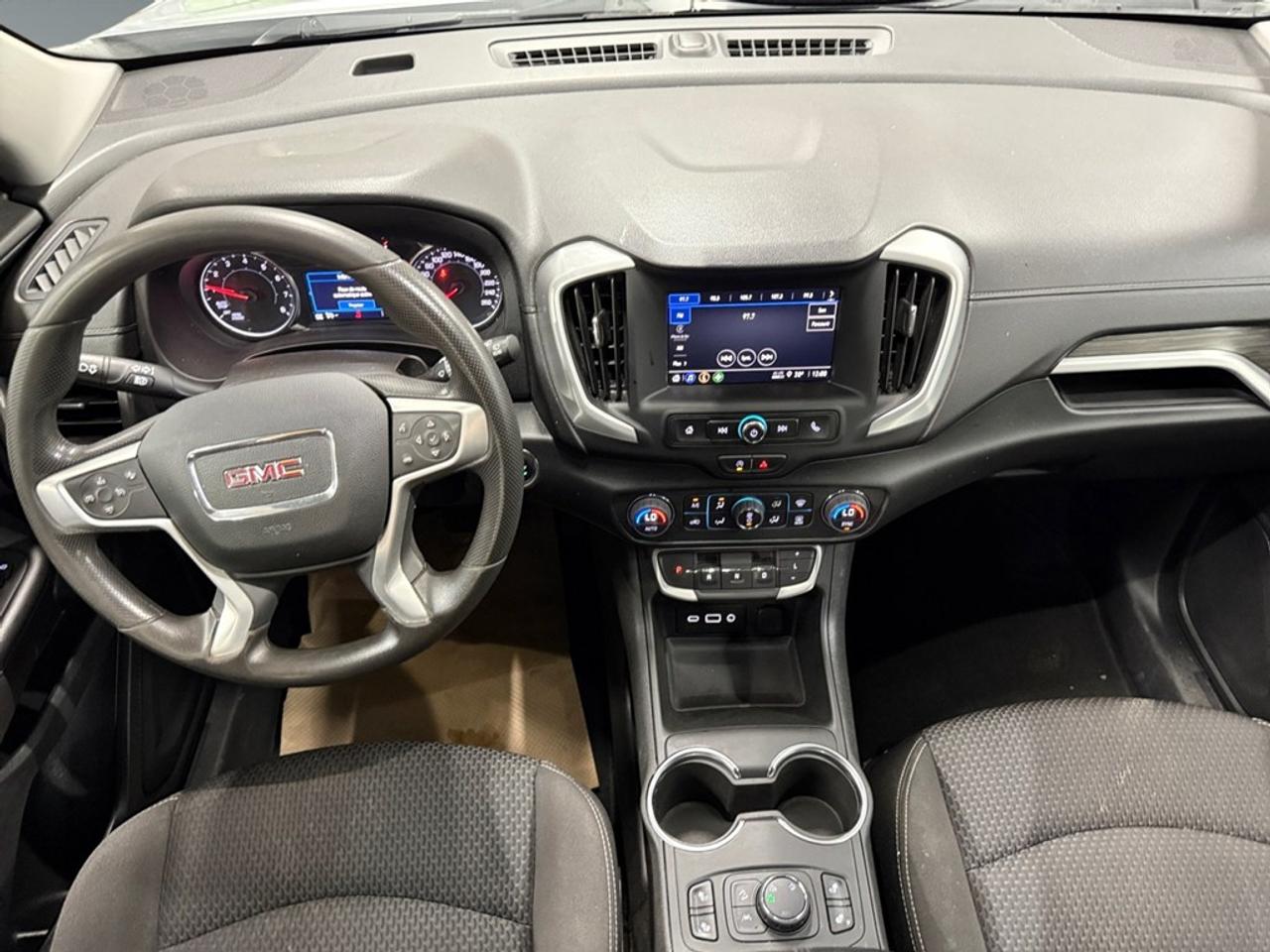 2022 GMC Terrain AWD 4DR SLE Photo