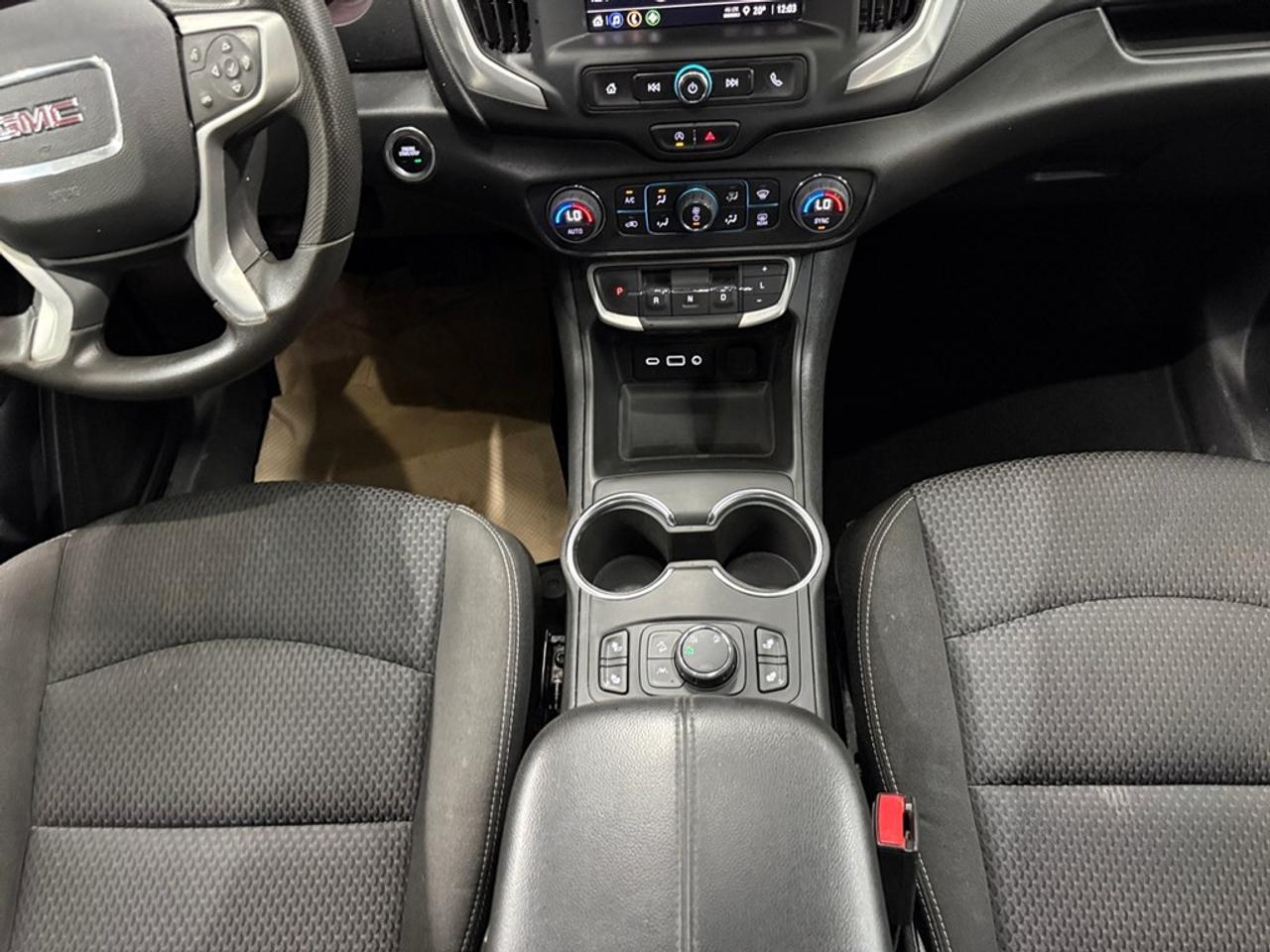 2022 GMC Terrain AWD 4DR SLE Photo