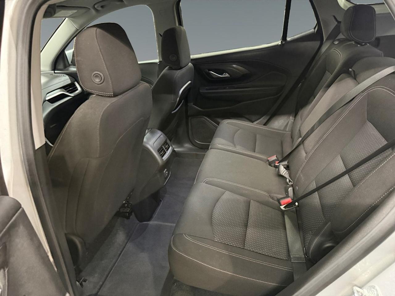 2022 GMC Terrain AWD 4DR SLE Photo
