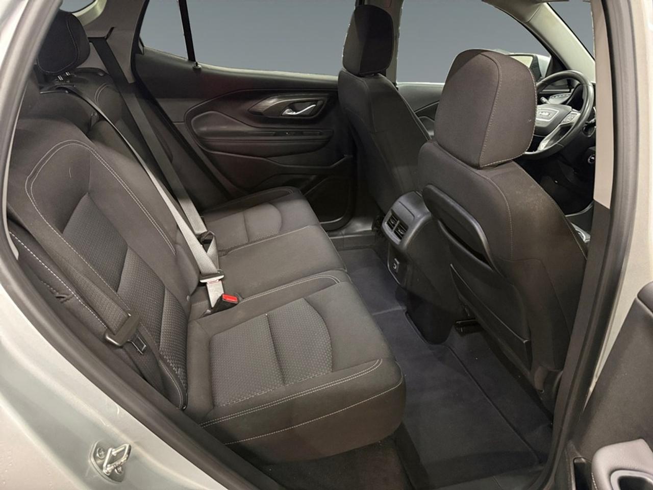 2022 GMC Terrain AWD 4DR SLE Photo