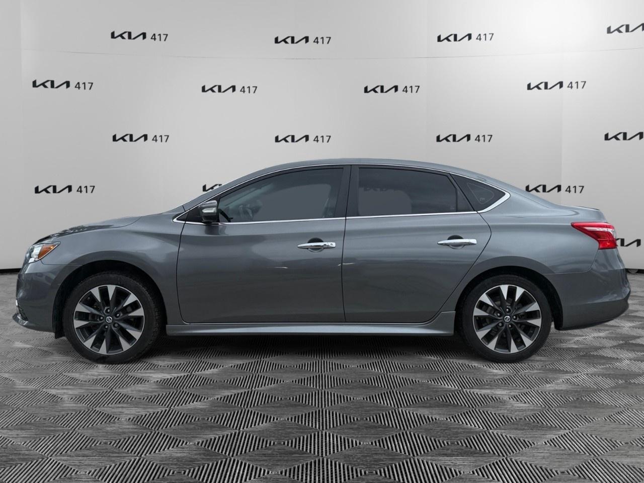 2016 Nissan Sentra 4DR SDN CVT SR Photo