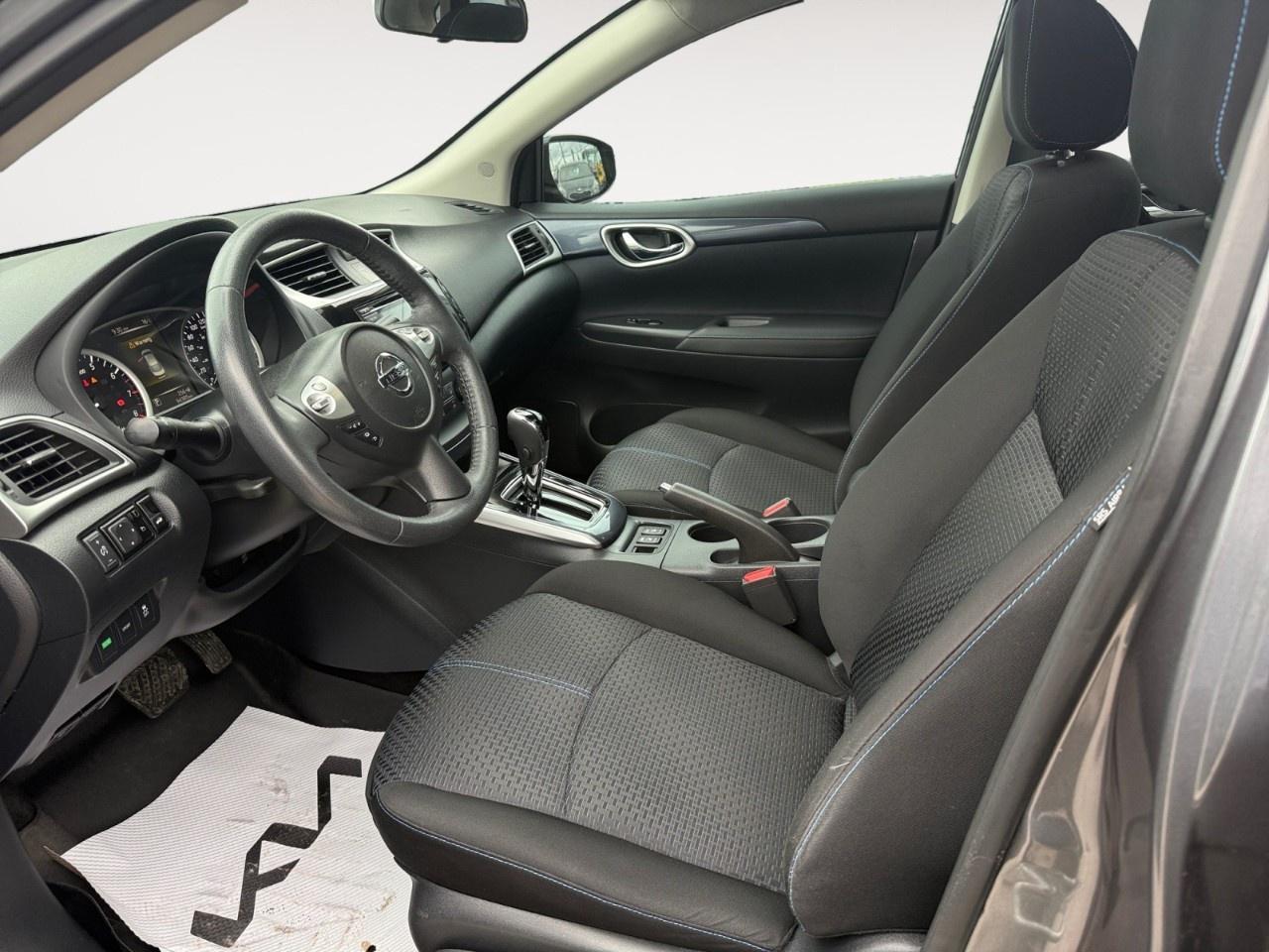 2016 Nissan Sentra 4DR SDN CVT SR Photo