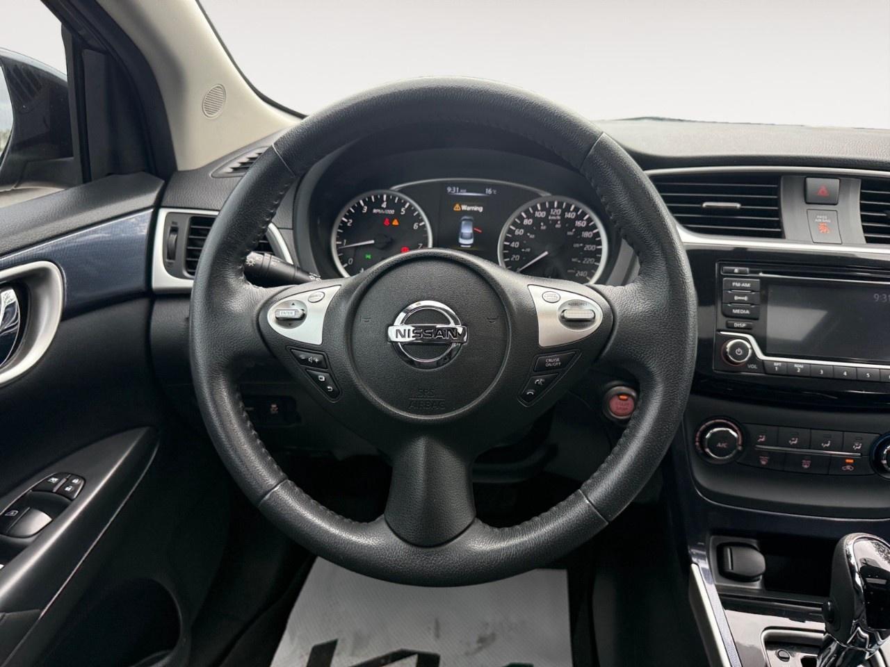2016 Nissan Sentra 4DR SDN CVT SR Photo