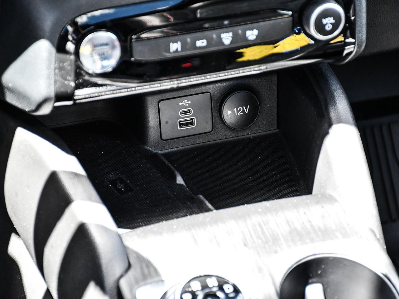 2024 Ford Escape ST-Line Elite Photo