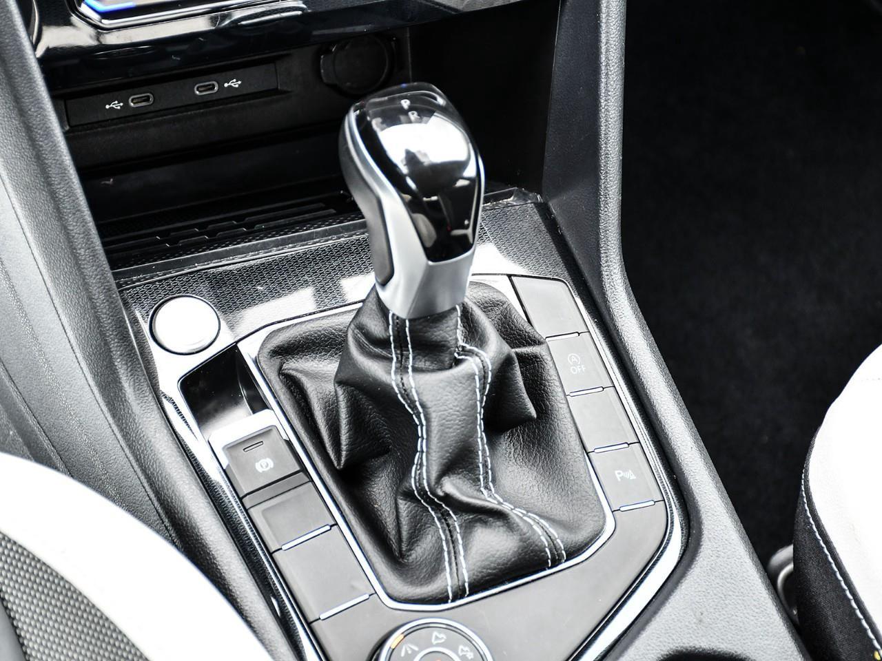 2025 Volkswagen Taos Comfortline Photo
