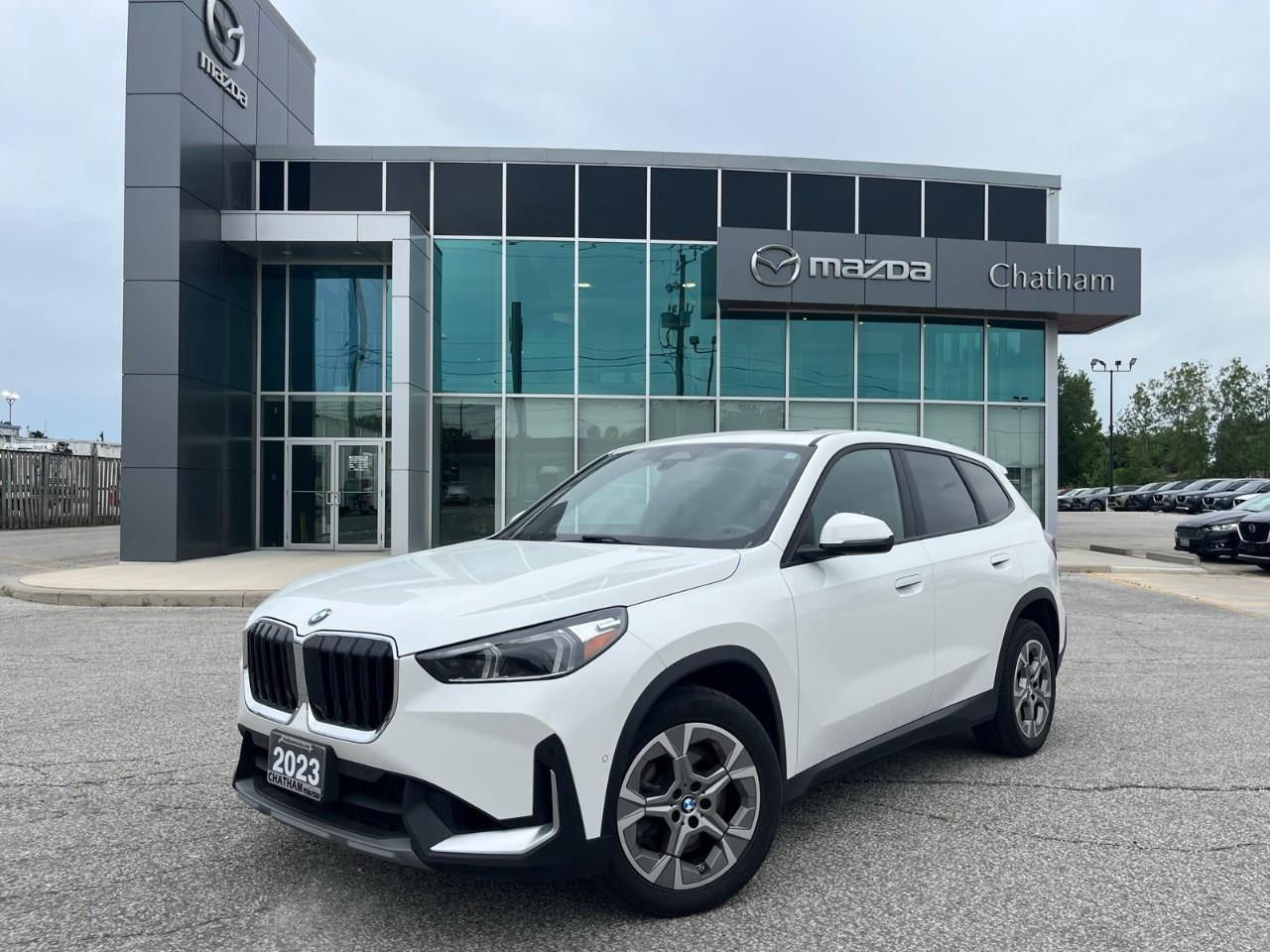 2023 BMW X1 xDrive28i Pano Roof | xDrive AWD | Heated Seats Photo0